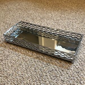 Jewelry tray with mirror